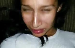 Analna krema sa vrućom kurvom