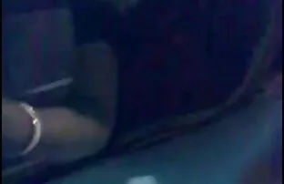 Seoska tetka pokazuje sise