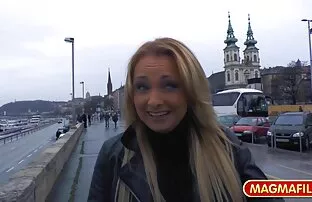 Babe velike sise plavuša ukazivanje masturbacija solo