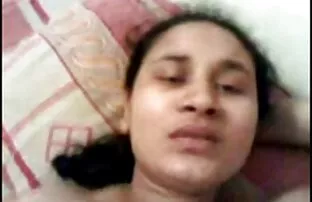 Par Desi se jebe u krevetu