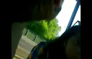Masturbacija indijske djevojke na autobusnoj stanici