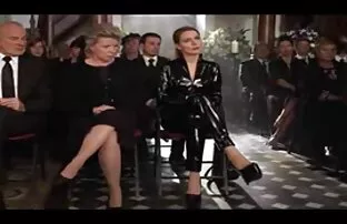 Martina Hill seksi odjeća od lateksa