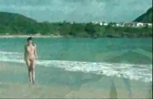 Shu Qi gola na plaži