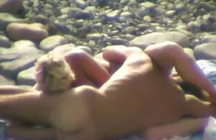 Amaterski oralni seks seksi film seronja na plaži