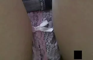 Mini suknja za djevojčice pogled sa niskog ugla