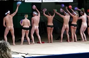 Goli otvorite seksi film na sceni 1