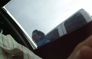 Bljeska i suradnja. Parking djevojka