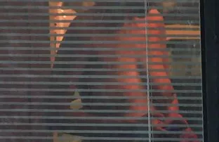 Voajer, voajer, vruće si večeras pokaži seksi slike na hindskom