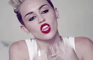Miley Cyrus - Ne možemo se zaustaviti