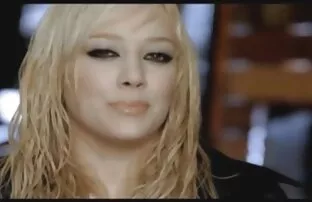 Hillary Duff Cumming Hillary Duff ona pjeva Cumming