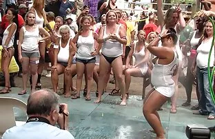 Amatersko takmičenje u mokrim majicama-2013
