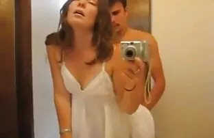 Seksi kao supruga u kupatilu. Gujarati Video Sexy Movie