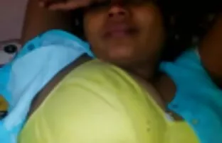 Otkrivene sise i maca Desi bhabhi
