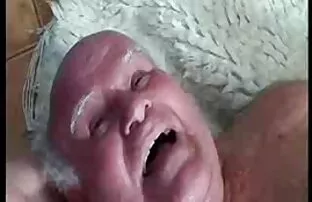 Starac jebe tinejdžera 15
