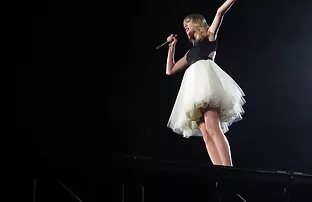 Taylor Swift nastupa u Detroitu