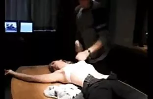 Mladi biznismen i vrlo seksi san
