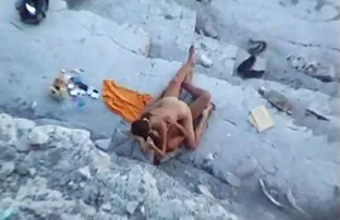 Goli seks na plaži