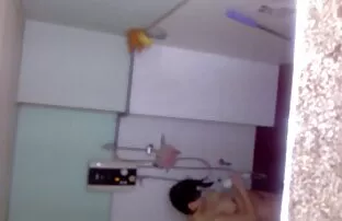 Okupi se moju sestru